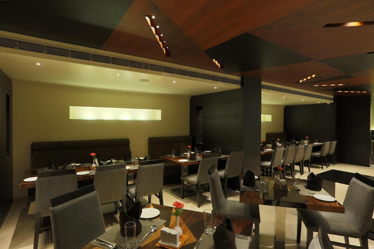 Hotel The Manor - A Boutique Hotel Jorhat Bagian luar foto