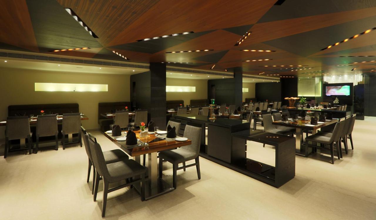 Hotel The Manor - A Boutique Hotel Jorhat Bagian luar foto