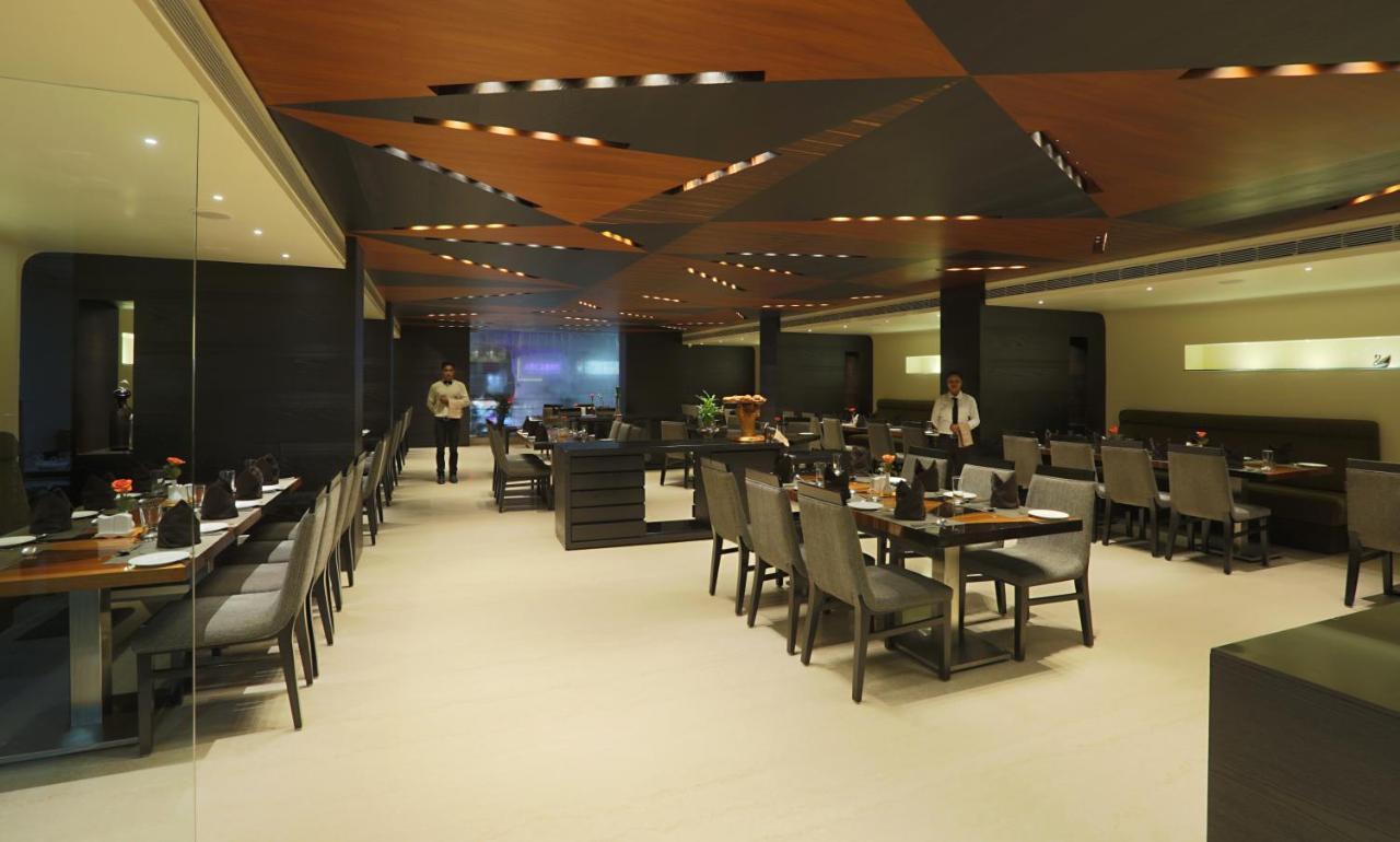 Hotel The Manor - A Boutique Hotel Jorhat Bagian luar foto