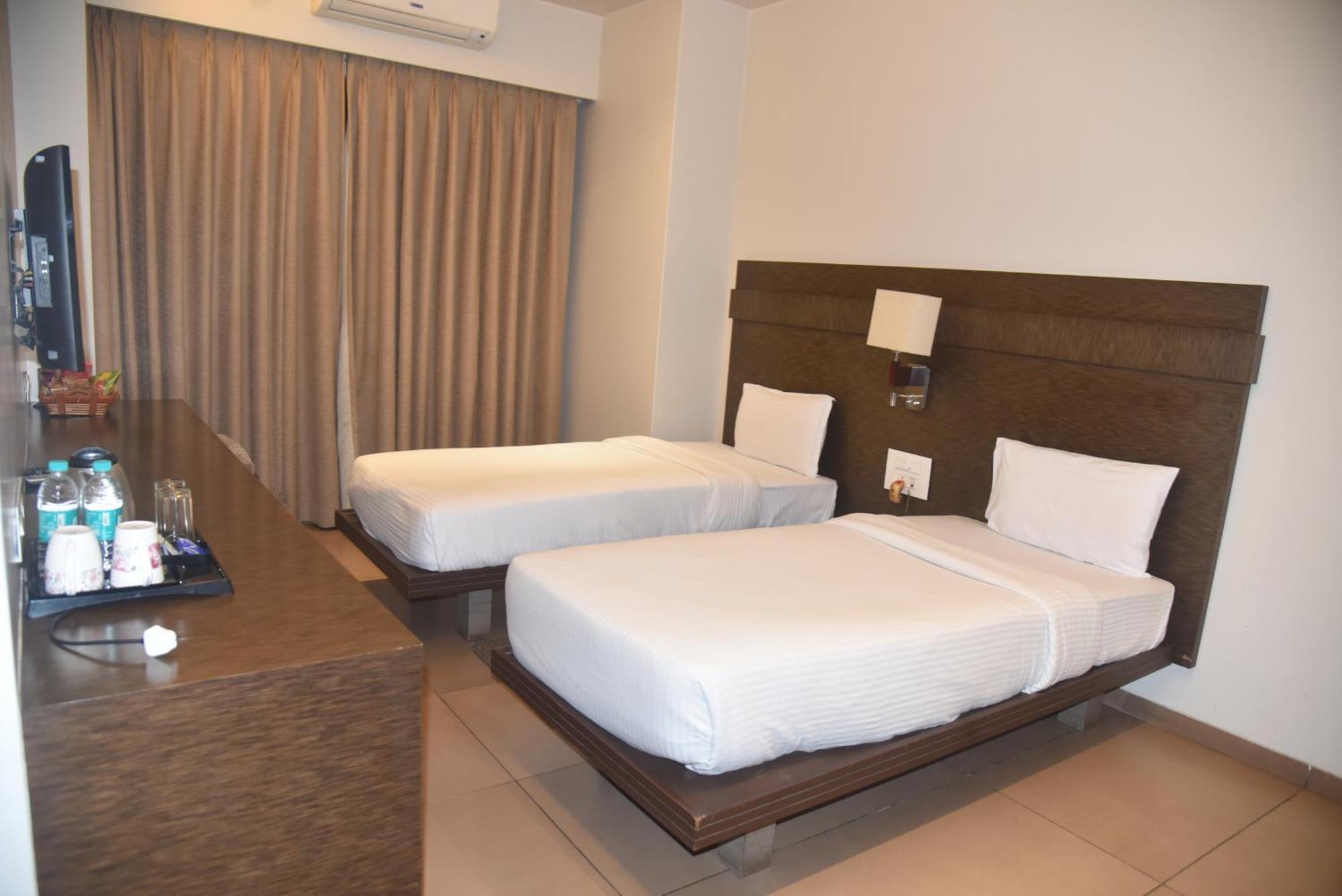 Hotel The Manor - A Boutique Hotel Jorhat Bagian luar foto