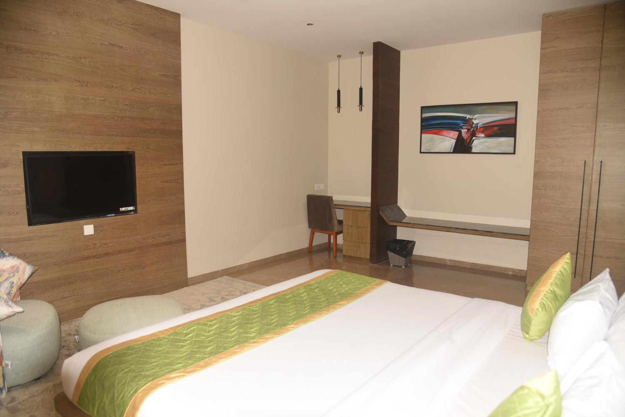 Hotel The Manor - A Boutique Hotel Jorhat Bagian luar foto